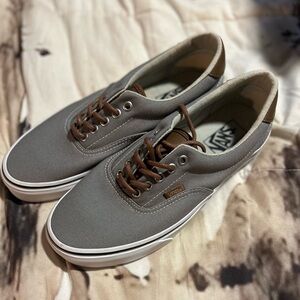 Brand new men’s size 8.5 VANS lace up shoes gray and brown